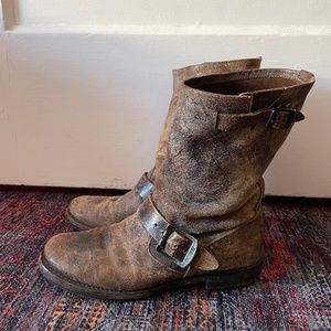 Frye distressed leather boots size 6.5